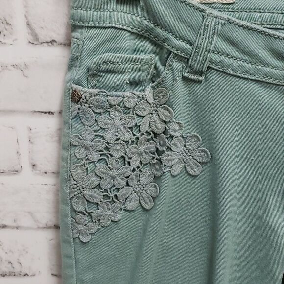 Hot kiss jeans  - Picture 2 of 6